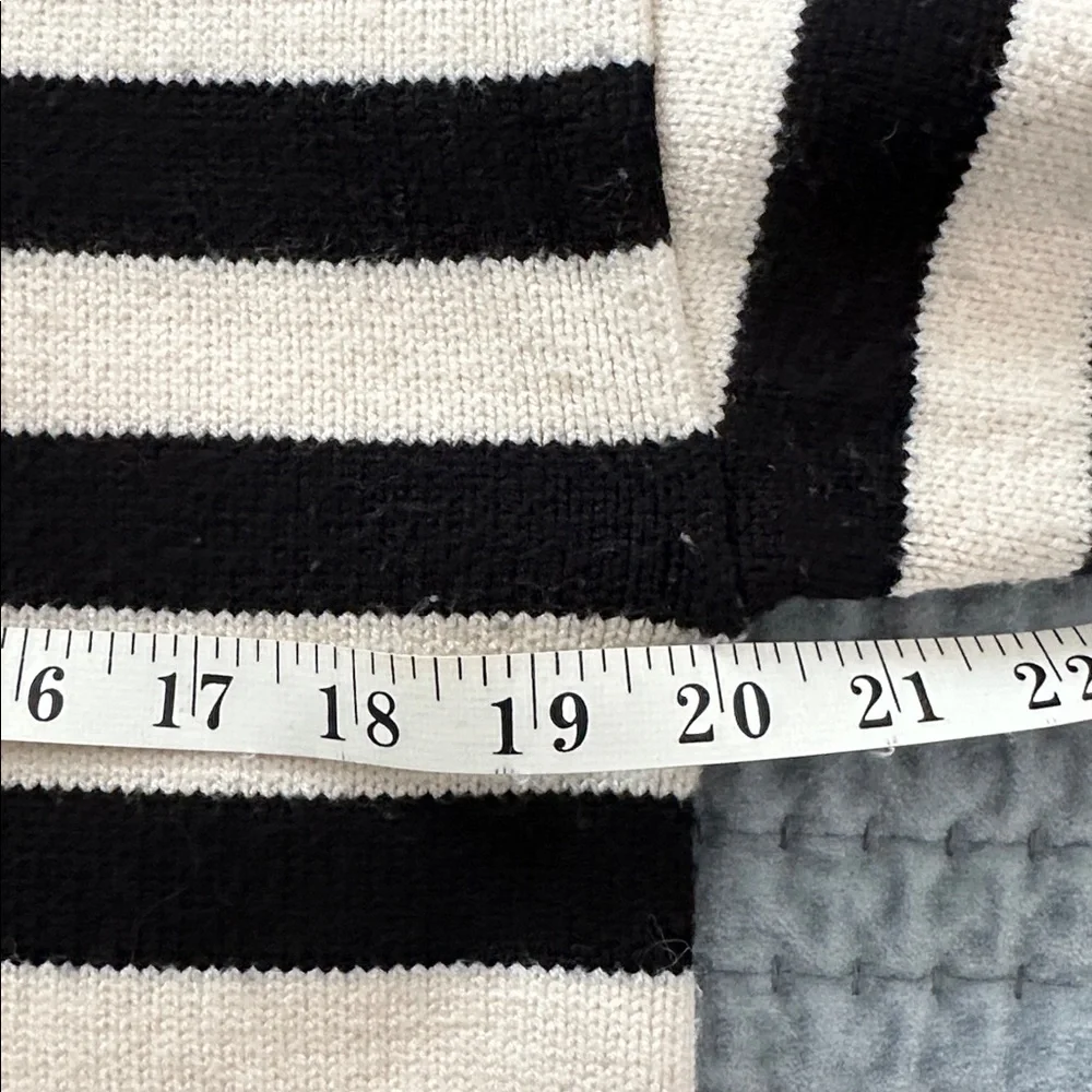 Industry black white striped sweater small